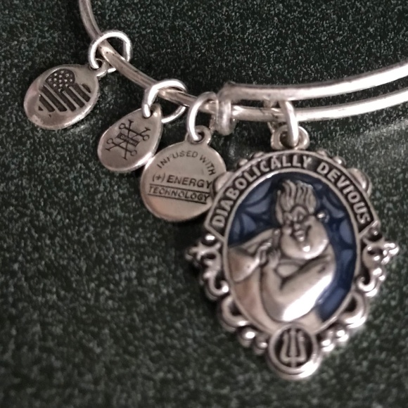 Alex And Ani Expandable Wire Bangle Bracelet Disney Diabolically Devious 2018 - Picture 12 of 16